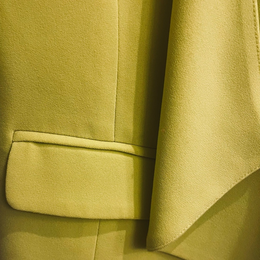 Trina Turk Yellow Blazer Cascade Asymmetric Front One Button Closure Sz 6 - Picture 10 of 10